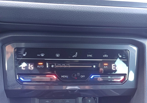 Volkswagen Tiguan cena 144900 przebieg: 73413, rok produkcji 2021 z Lubliniec małe 379
